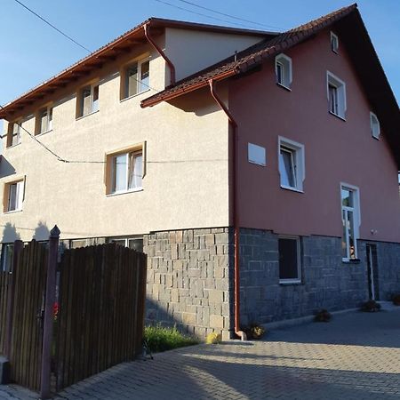 프라이드 Ibolya-Imola B&B 외부 사진